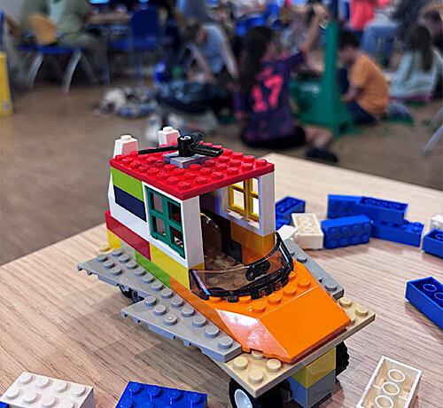 Haus der Begegnung – Wieder große Baufreude beim LEGO-Nachmittag